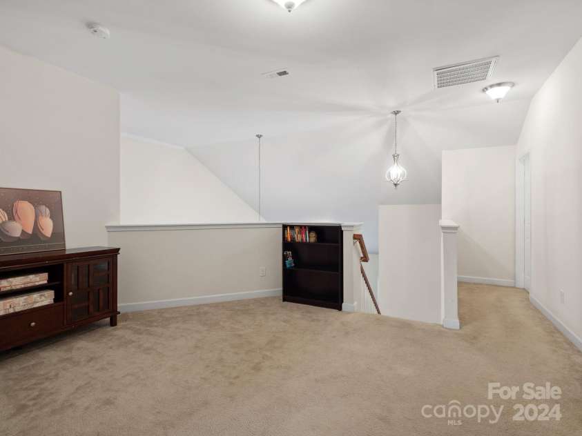 8509 Loxton Circle, Charlotte, NC 28214.  MLS# CAR4198257, YatesRealty ID 4780. 