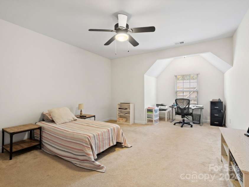 8509 Loxton Circle, Charlotte, NC 28214.  MLS# CAR4198257, YatesRealty ID 4780. 