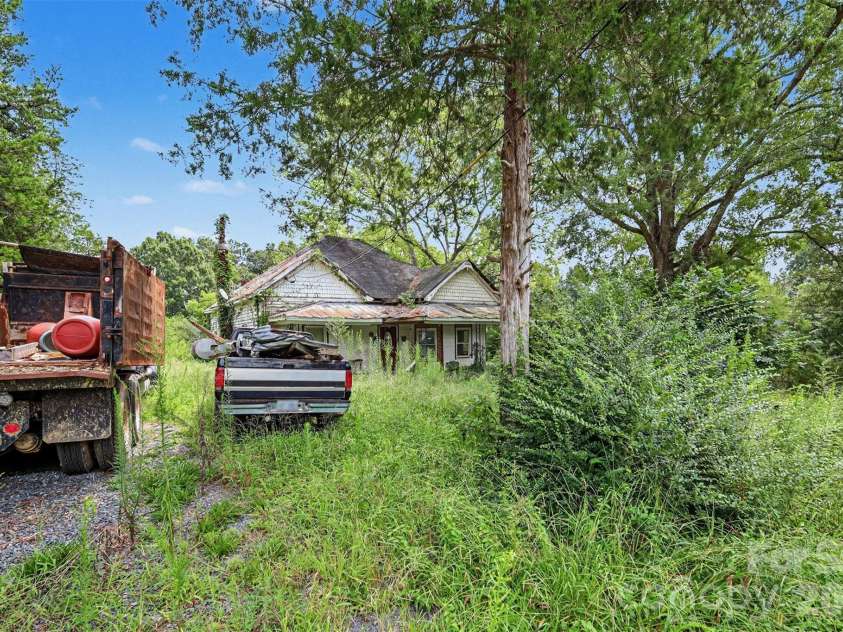 4675 Chaney Road, Midland, NC 28107.  MLS# CAR4418609, YatesRealty ID 47800. 