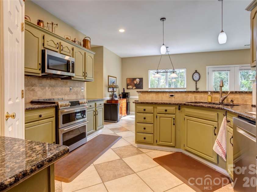 1428 Lockhart Place, Concord, NC 28027.  MLS# CAR4417504, YatesRealty ID 47802. 
