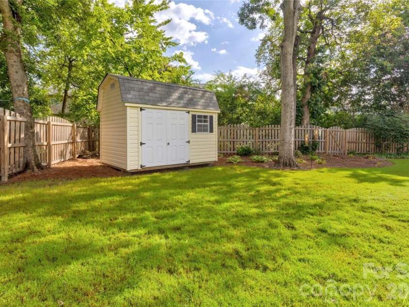 1428 Lockhart Place, Concord, NC 28027.  MLS# CAR4417504, YatesRealty ID 47802. 