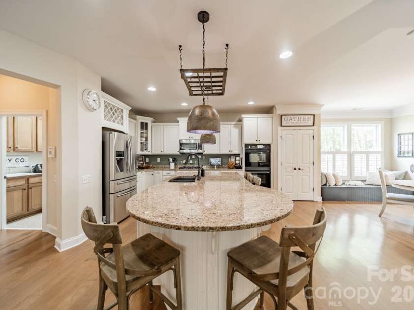 9428 Ardrey Woods Drive, Charlotte, NC 28277.  MLS# CAR4418158, YatesRealty ID 47803. 