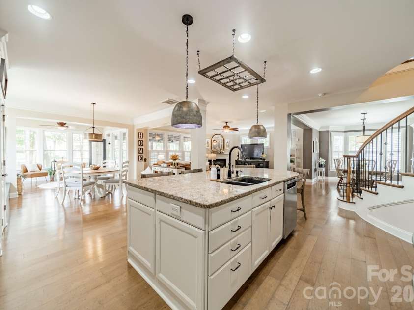 9428 Ardrey Woods Drive, Charlotte, NC 28277.  MLS# CAR4418158, YatesRealty ID 47803. 