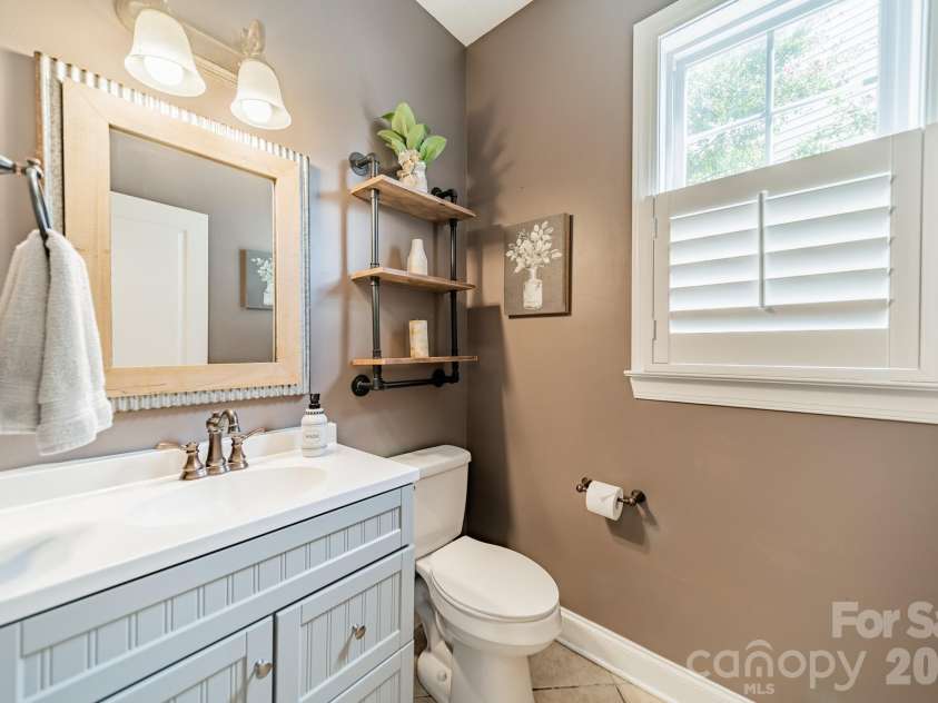9428 Ardrey Woods Drive, Charlotte, NC 28277.  MLS# CAR4418158, YatesRealty ID 47803. 