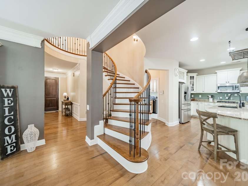9428 Ardrey Woods Drive, Charlotte, NC 28277.  MLS# CAR4418158, YatesRealty ID 47803. 