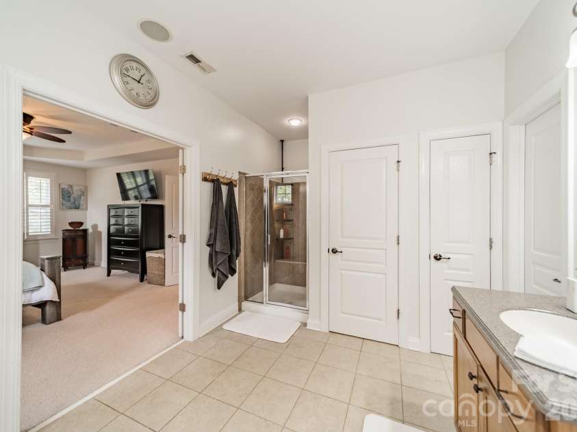 9428 Ardrey Woods Drive, Charlotte, NC 28277.  MLS# CAR4418158, YatesRealty ID 47803. 