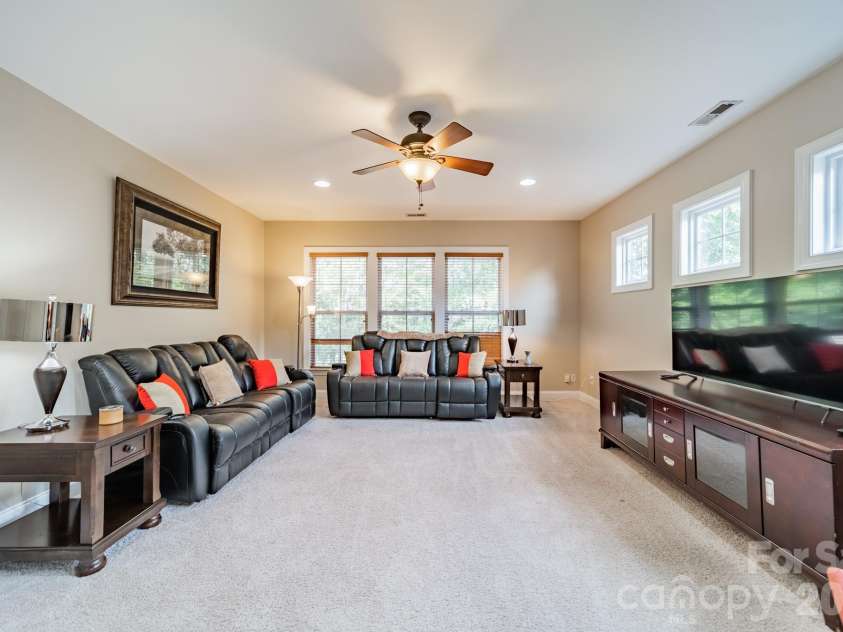 9428 Ardrey Woods Drive, Charlotte, NC 28277.  MLS# CAR4418158, YatesRealty ID 47803. 