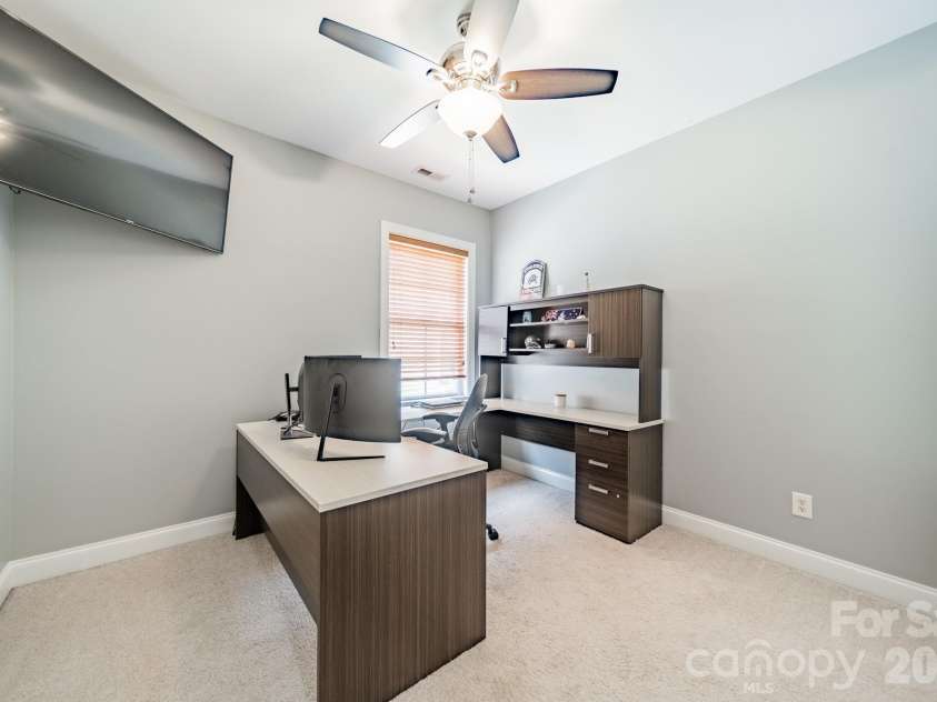 9428 Ardrey Woods Drive, Charlotte, NC 28277.  MLS# CAR4418158, YatesRealty ID 47803. 
