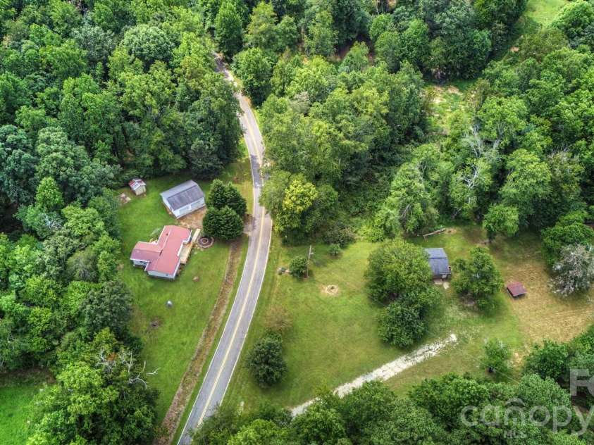 160 Denny Road, Statesville, NC 28625.  MLS# CAR4419393, YatesRealty ID 47804. 