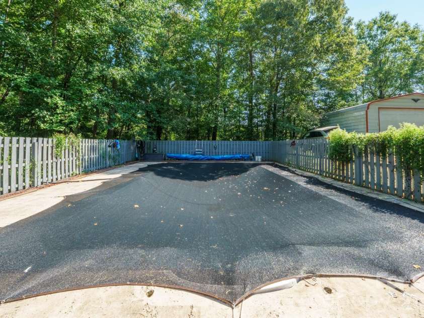 2300 Brookwood Road, Lincolnton, NC 28092.  MLS# CAR4419387, YatesRealty ID 47805. 