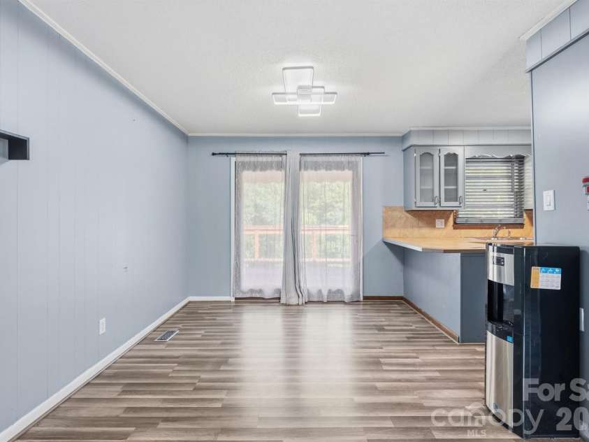 2300 Brookwood Road, Lincolnton, NC 28092.  MLS# CAR4419387, YatesRealty ID 47805. 