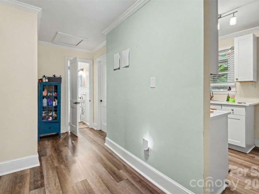 405 Killian Avenue, Mount Holly, NC 28120.  MLS# CAR4414723, YatesRealty ID 47806. 