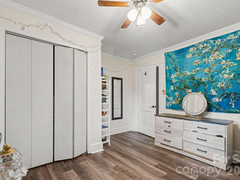 405 Killian Avenue, Mount Holly, NC 28120.  MLS# CAR4414723, YatesRealty ID 47806. 