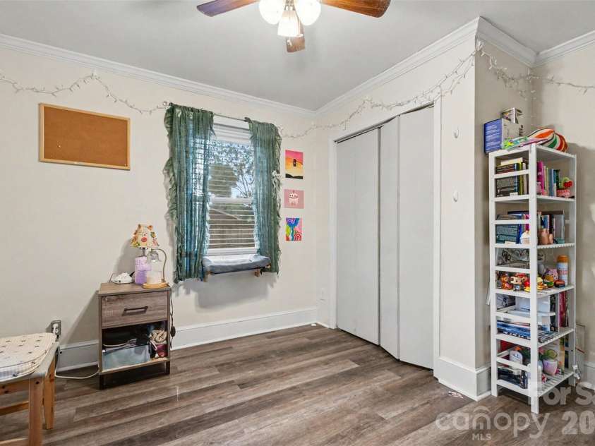405 Killian Avenue, Mount Holly, NC 28120.  MLS# CAR4414723, YatesRealty ID 47806. 