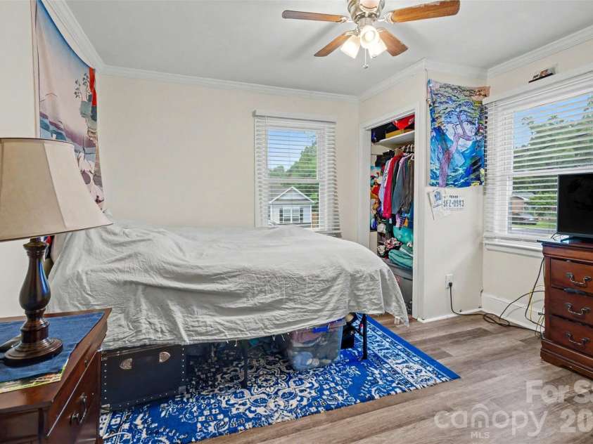 405 Killian Avenue, Mount Holly, NC 28120.  MLS# CAR4414723, YatesRealty ID 47806. 