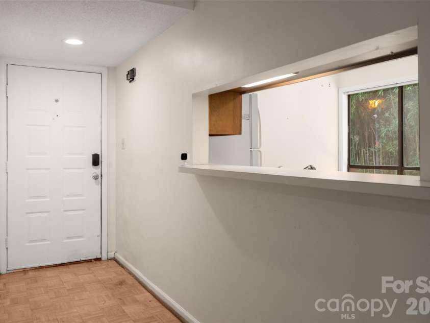 7203 Winery Lane, Charlotte, NC 28227.  MLS# CAR4415746, YatesRealty ID 47807. 
