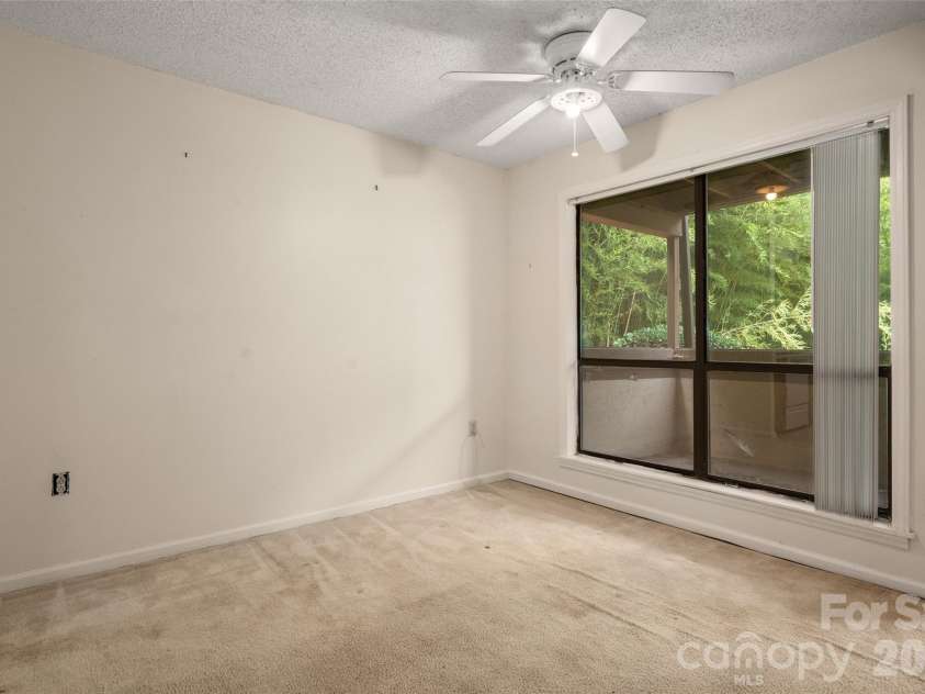 7203 Winery Lane, Charlotte, NC 28227.  MLS# CAR4415746, YatesRealty ID 47807. 