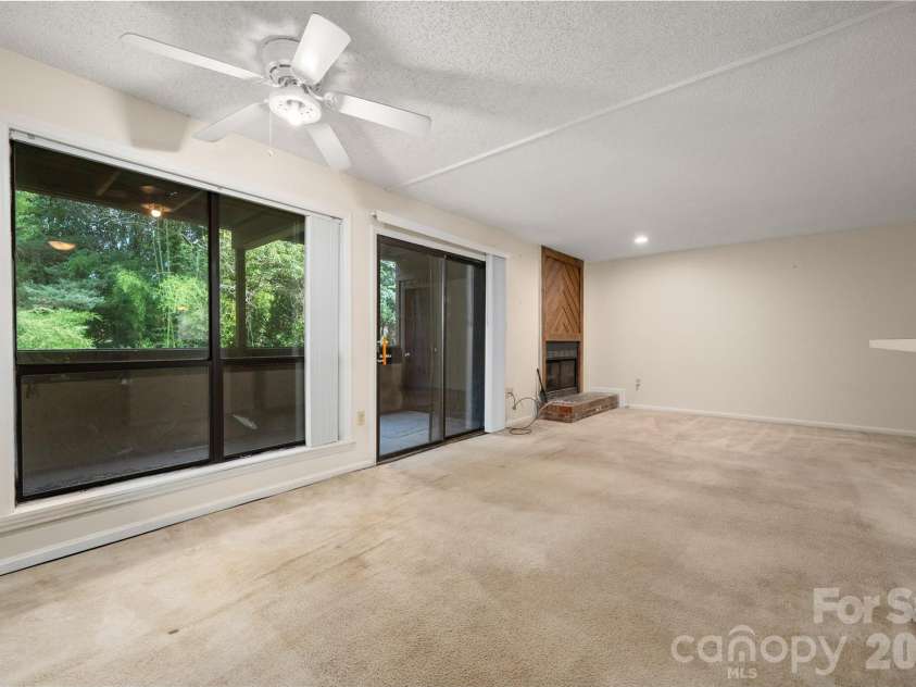 7203 Winery Lane, Charlotte, NC 28227.  MLS# CAR4415746, YatesRealty ID 47807. 