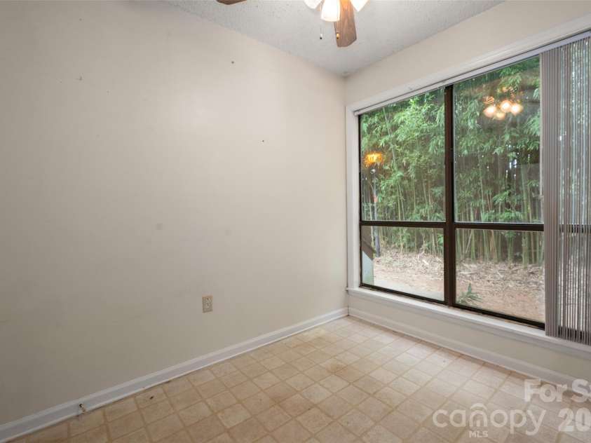 7203 Winery Lane, Charlotte, NC 28227.  MLS# CAR4415746, YatesRealty ID 47807. 