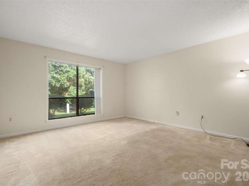 7203 Winery Lane, Charlotte, NC 28227.  MLS# CAR4415746, YatesRealty ID 47807. 