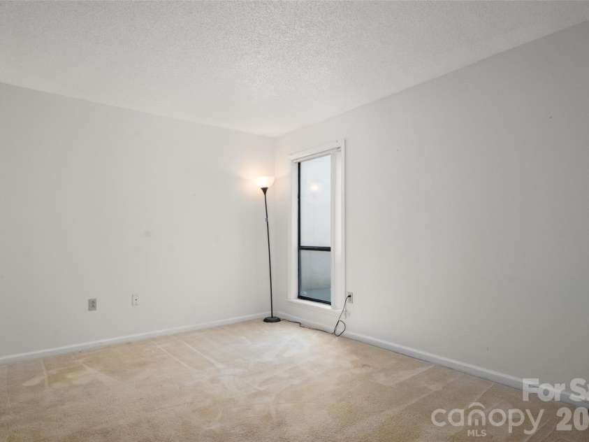 7203 Winery Lane, Charlotte, NC 28227.  MLS# CAR4415746, YatesRealty ID 47807. 