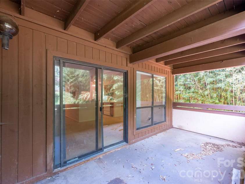 7203 Winery Lane, Charlotte, NC 28227.  MLS# CAR4415746, YatesRealty ID 47807. 