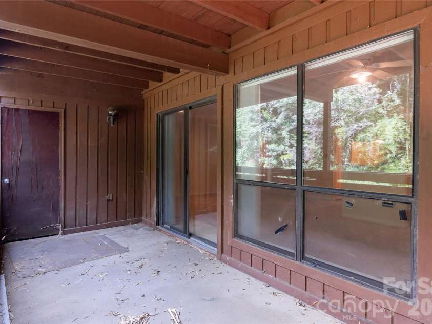 7203 Winery Lane, Charlotte, NC 28227.  MLS# CAR4415746, YatesRealty ID 47807. 
