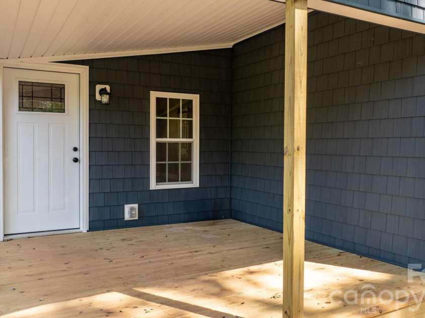 160 Green Street, Rutherford College, NC 28612.  MLS# CAR4419339, YatesRealty ID 47809. 