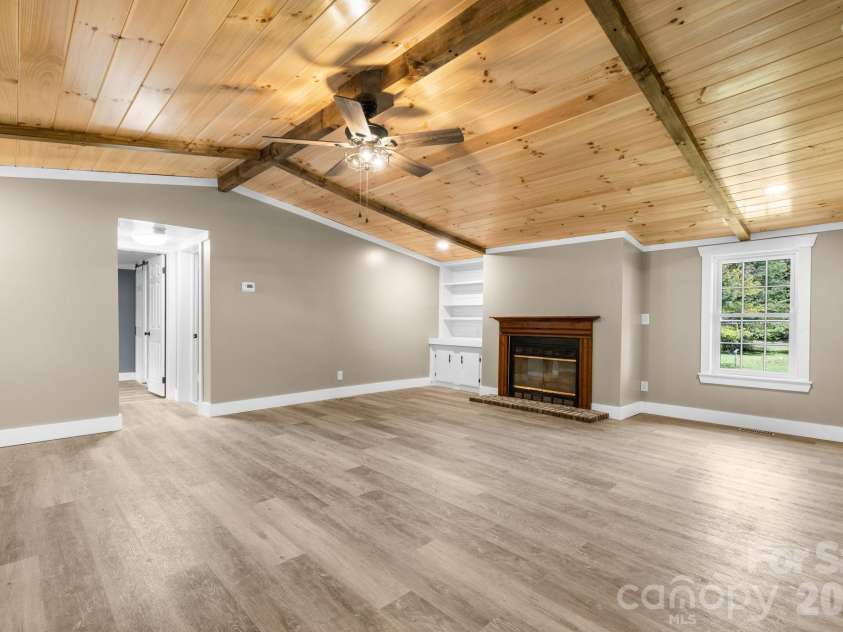 160 Green Street, Rutherford College, NC 28612.  MLS# CAR4419339, YatesRealty ID 47809. 