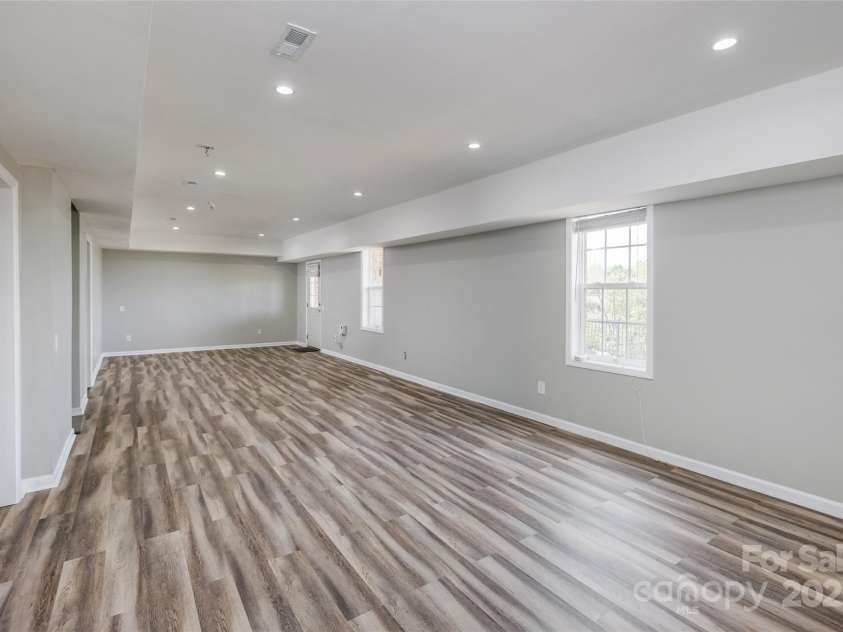 11609 Mersington Lane, Charlotte, NC 28277.  MLS# CAR4231449, YatesRealty ID 4781. Basement 1