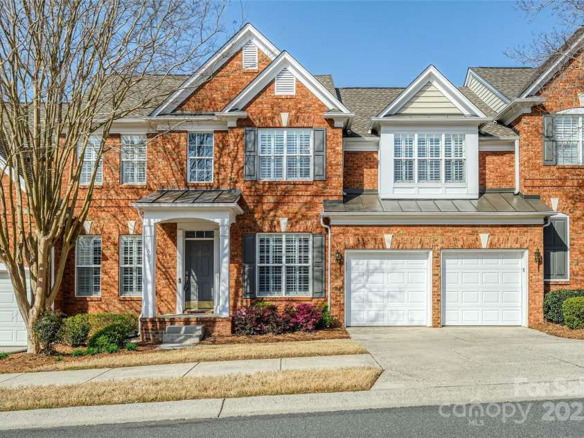 11609 Mersington Lane, Charlotte, NC 28277.  MLS# CAR4231449, YatesRealty ID 4781. Front view of the townhome
