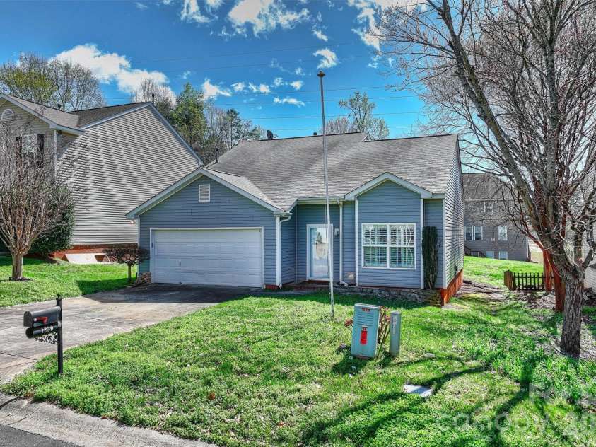1230 Winding Path Road, Clover, SC 29710.  MLS# CAR4348809, YatesRealty ID 4781. 