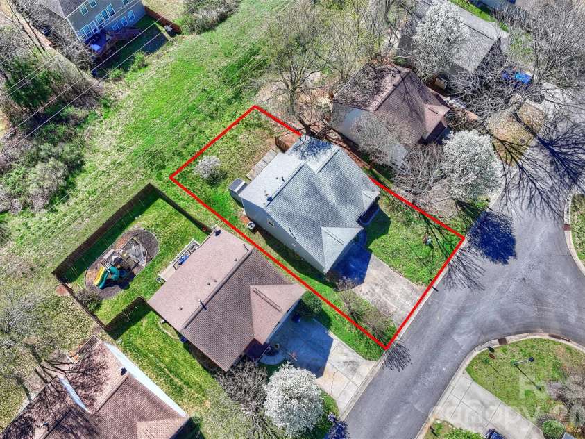 1230 Winding Path Road, Clover, SC 29710.  MLS# CAR4348809, YatesRealty ID 4781. 