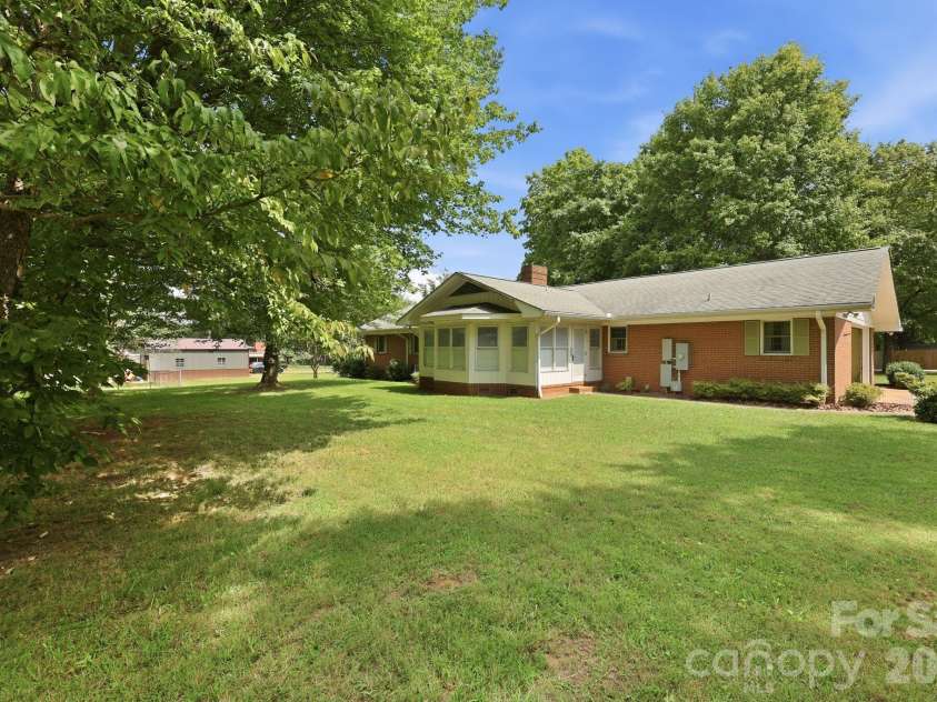 215 Park Avenue, Granite Quarry, NC 28146.  MLS# CAR4419198, YatesRealty ID 47811. 