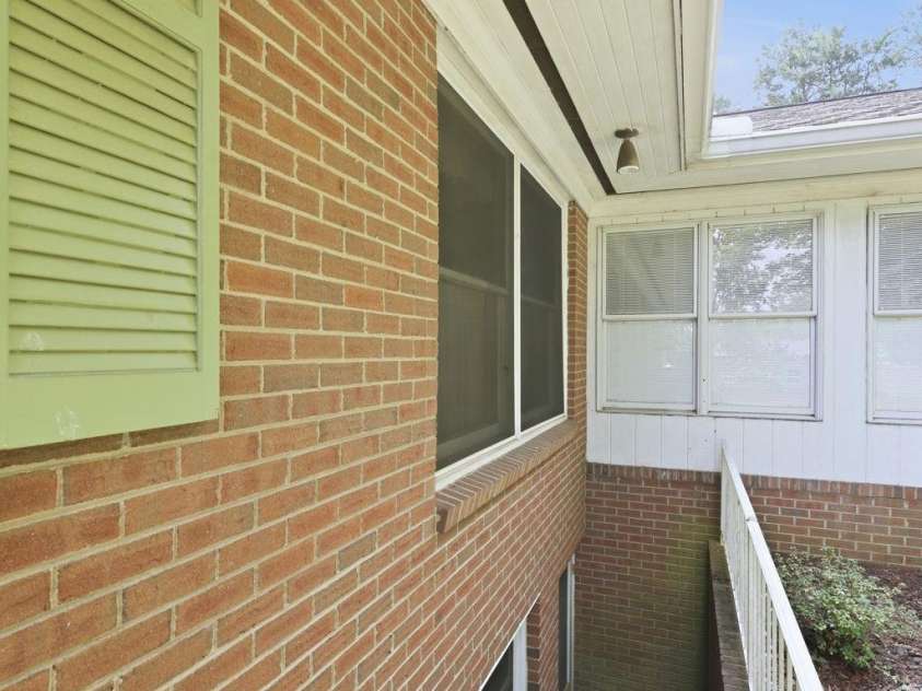 215 Park Avenue, Granite Quarry, NC 28146.  MLS# CAR4419198, YatesRealty ID 47811. 