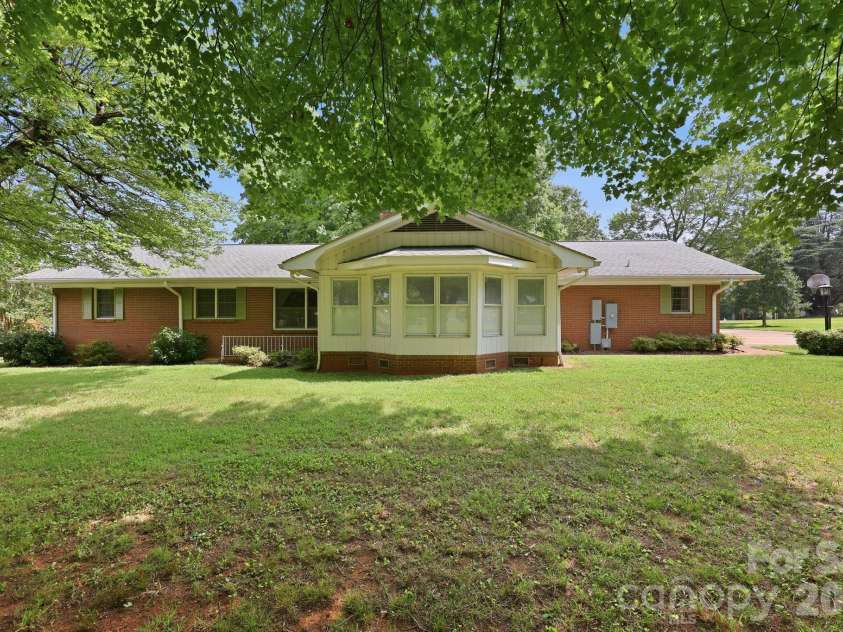215 Park Avenue, Granite Quarry, NC 28146.  MLS# CAR4419198, YatesRealty ID 47811. 
