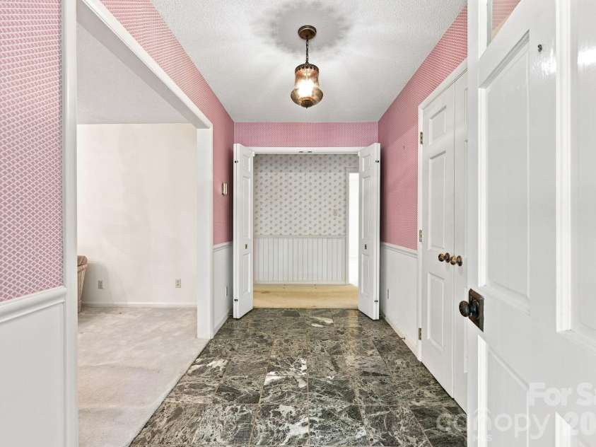 215 Park Avenue, Granite Quarry, NC 28146.  MLS# CAR4419198, YatesRealty ID 47811. 
