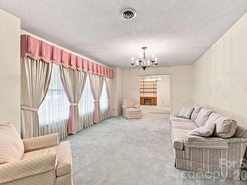 215 Park Avenue, Granite Quarry, NC 28146.  MLS# CAR4419198, YatesRealty ID 47811. 