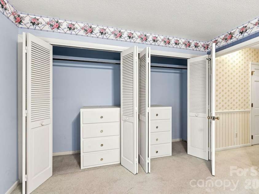 215 Park Avenue, Granite Quarry, NC 28146.  MLS# CAR4419198, YatesRealty ID 47811. 