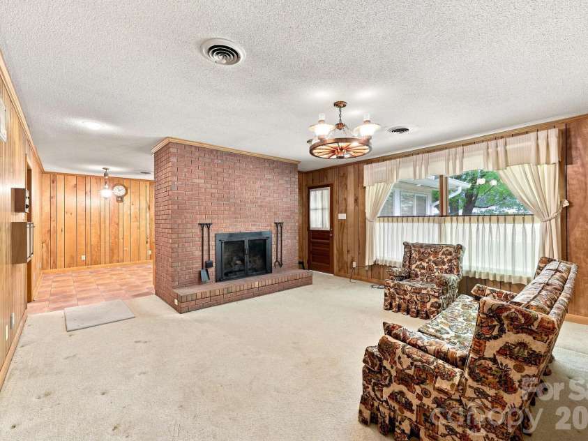 215 Park Avenue, Granite Quarry, NC 28146.  MLS# CAR4419198, YatesRealty ID 47811. 