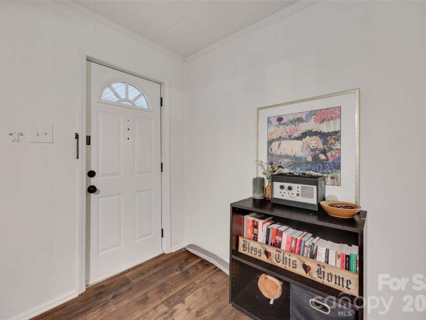 608 Spruce Street, Mooresville, NC 28115.  MLS# CAR4419625, YatesRealty ID 47812. 