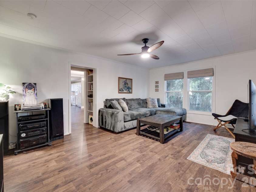 608 Spruce Street, Mooresville, NC 28115.  MLS# CAR4419625, YatesRealty ID 47812. 