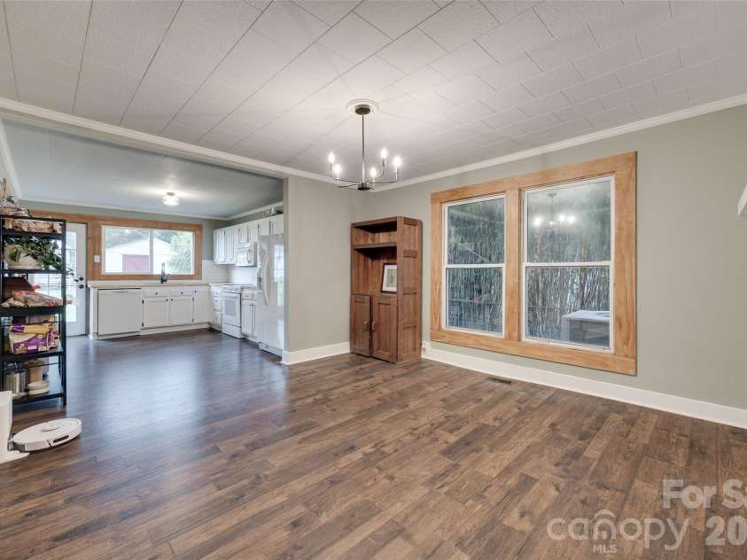 608 Spruce Street, Mooresville, NC 28115.  MLS# CAR4419625, YatesRealty ID 47812. 
