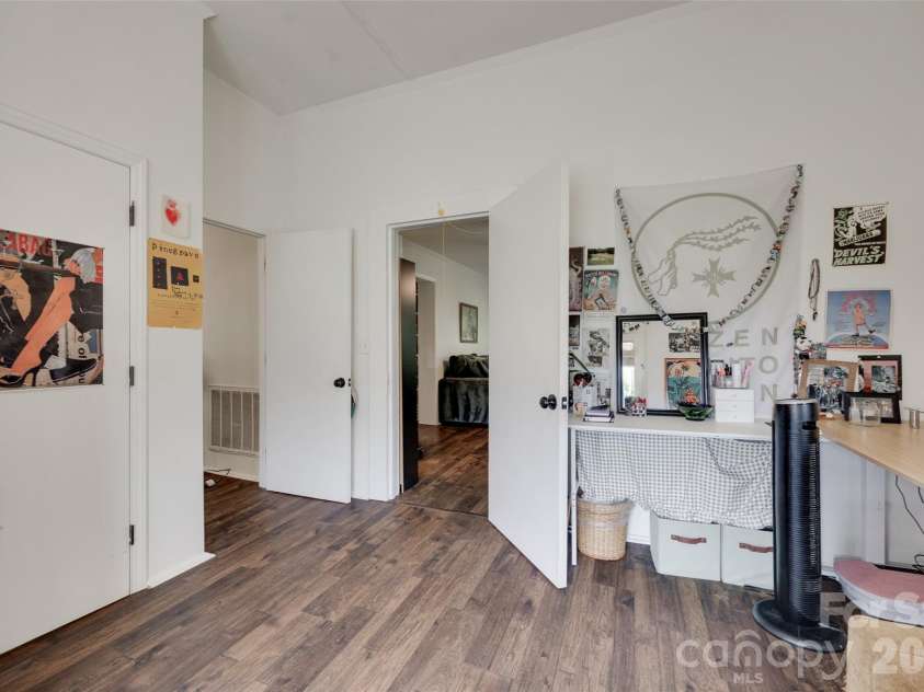 608 Spruce Street, Mooresville, NC 28115.  MLS# CAR4419625, YatesRealty ID 47812. 