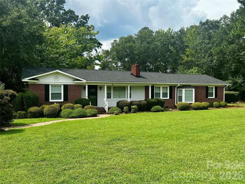 501 Main Street, Jefferson, SC 29718.  MLS# CAR4418845, YatesRealty ID 47814. 