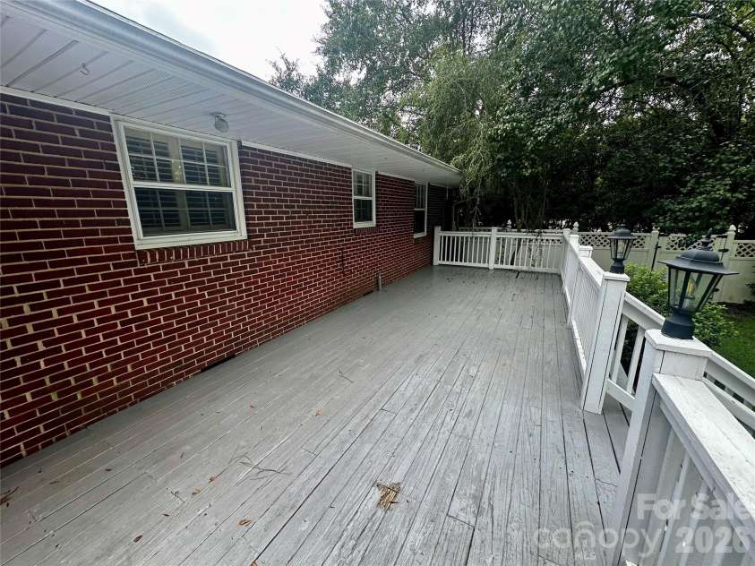 501 Main Street, Jefferson, SC 29718.  MLS# CAR4418845, YatesRealty ID 47814. 