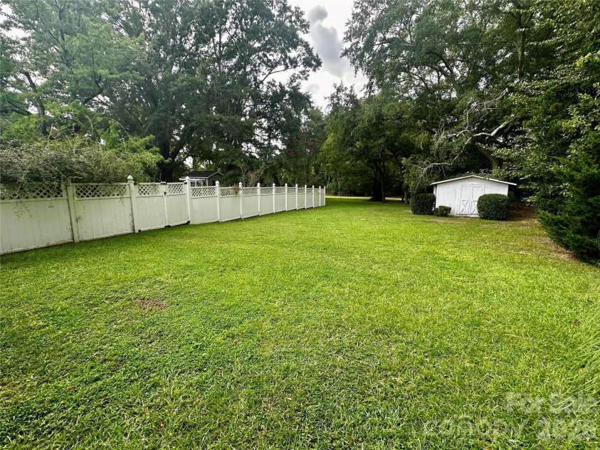 501 Main Street, Jefferson, SC 29718.  MLS# CAR4418845, YatesRealty ID 47814. 