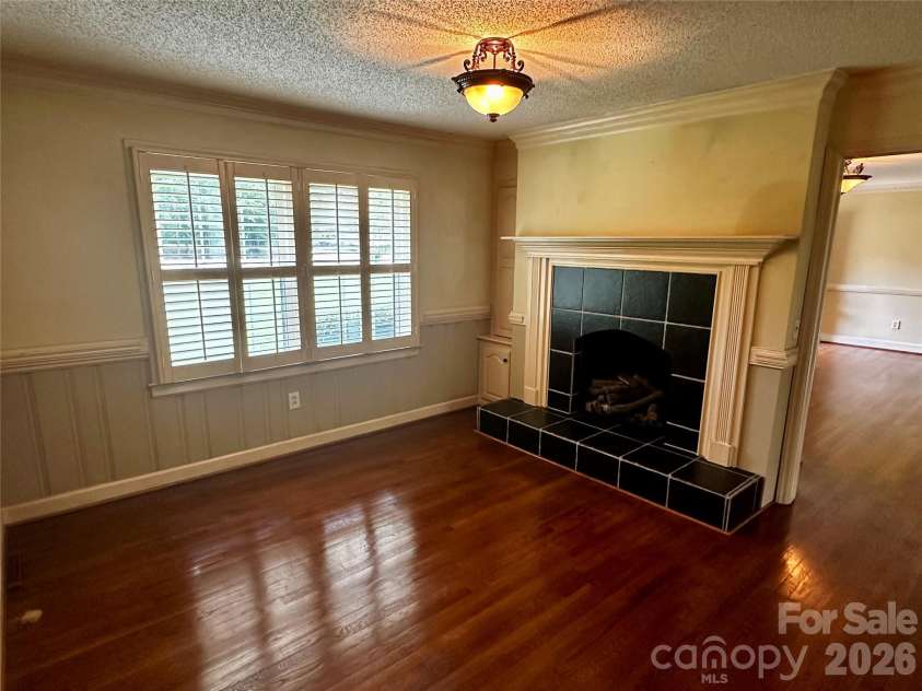 501 Main Street, Jefferson, SC 29718.  MLS# CAR4418845, YatesRealty ID 47814. Dining area with fireplace