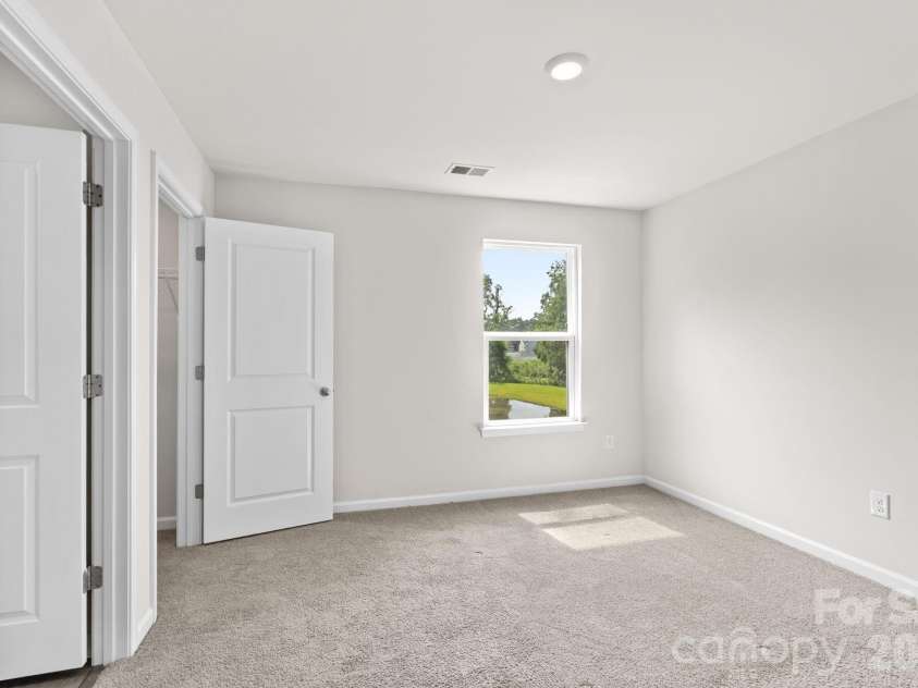 1000 Sennema Circle, Myrtle Beach, SC 29588.  MLS# CAR4407826, YatesRealty ID 47818. 2nd Primary Bedroom(upper)