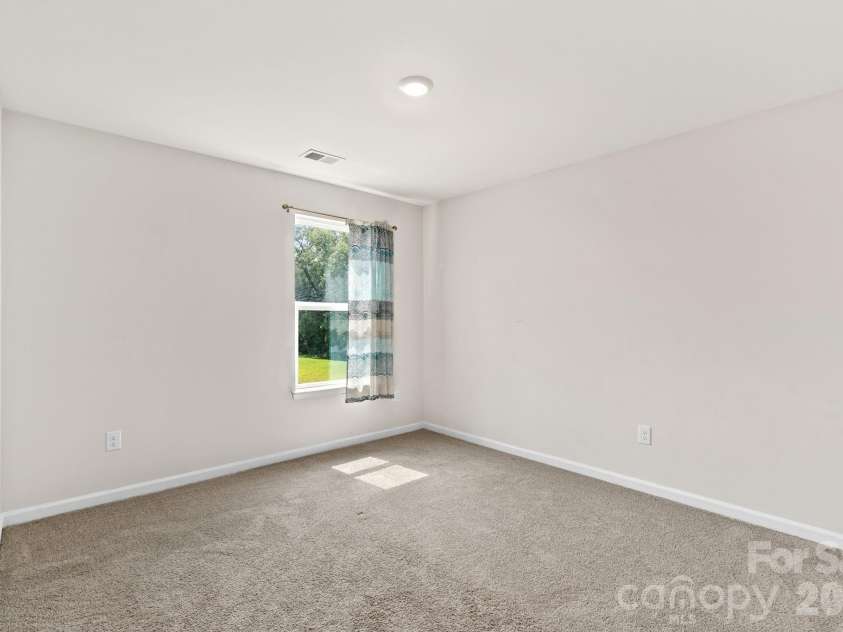 1000 Sennema Circle, Myrtle Beach, SC 29588.  MLS# CAR4407826, YatesRealty ID 47818. 4th Bedroom